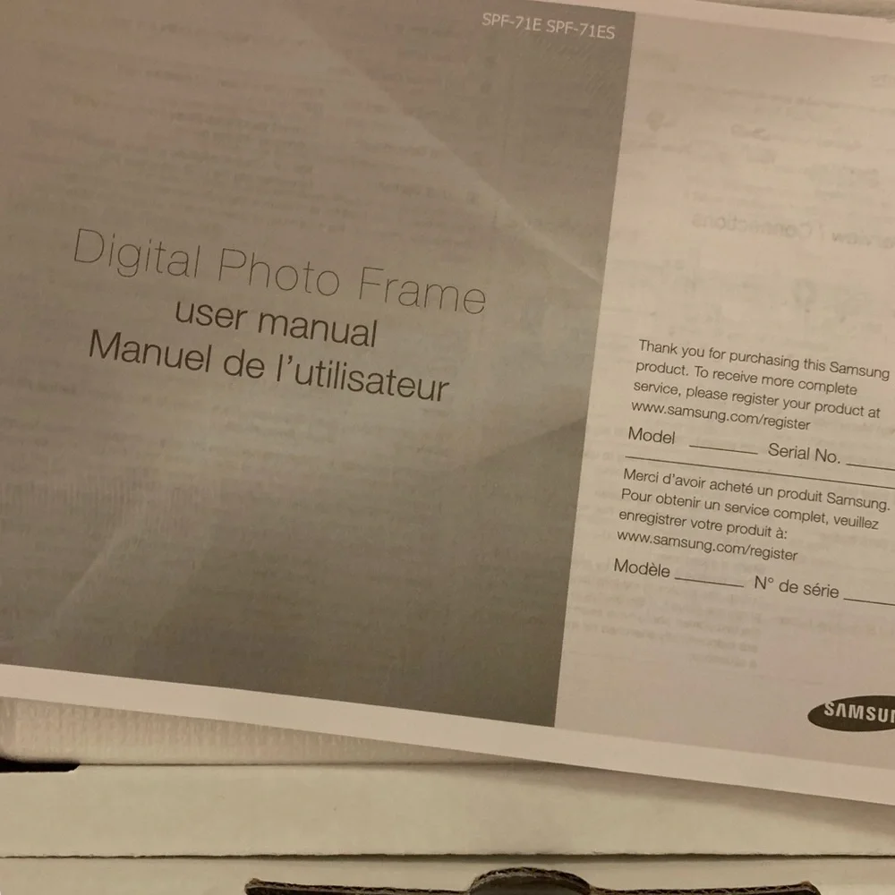Samsung SPF-71ES 7” Digital Photo Frame White 1GB Memory | NIB